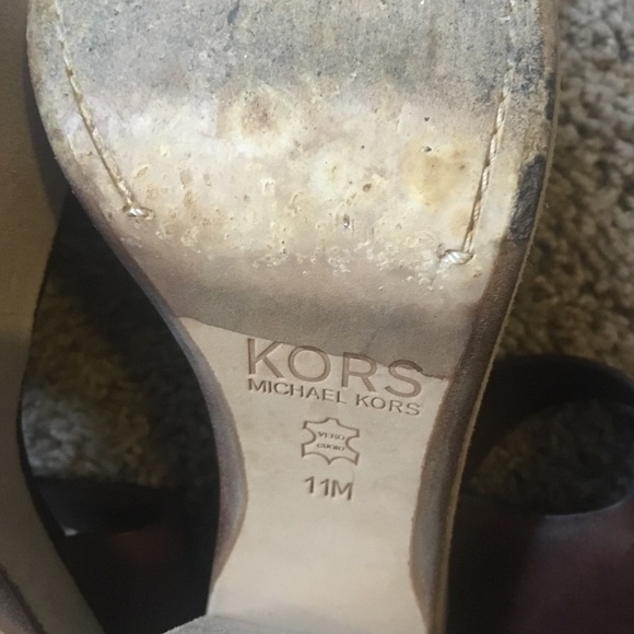 Michael Kors Size 11 Dark Brown Block Heel Leather - Picture 6 of 6